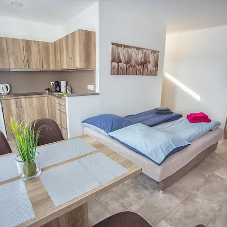 Mona Apartman Sarvar Exterior photo